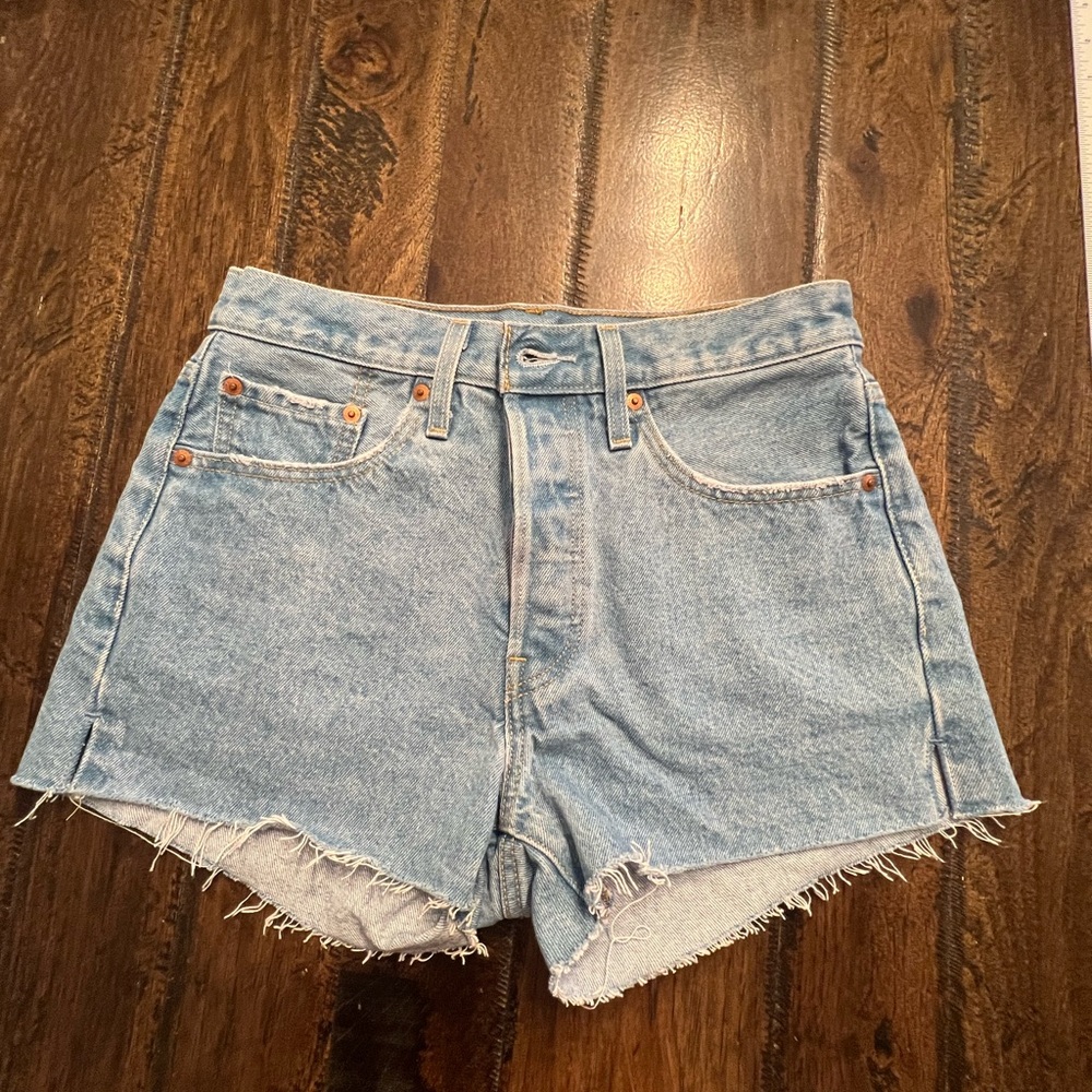 Levi's 501 Women's Denim Cut-Off Vintage Style High Rise Shorts Size 27